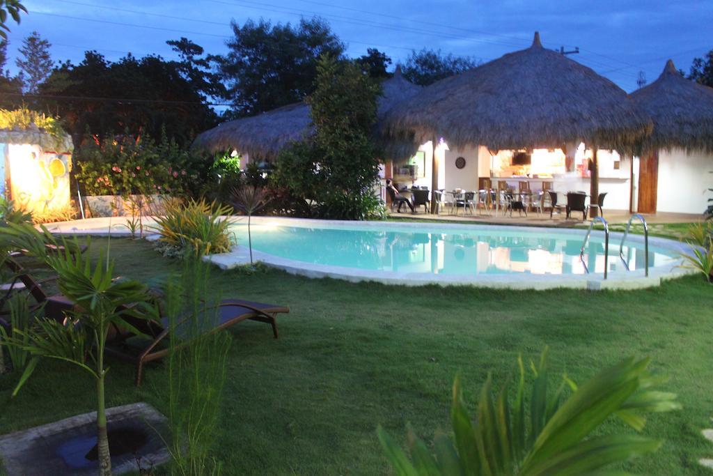 Vanilla Sky Dive Resort Bolod  Exterior photo