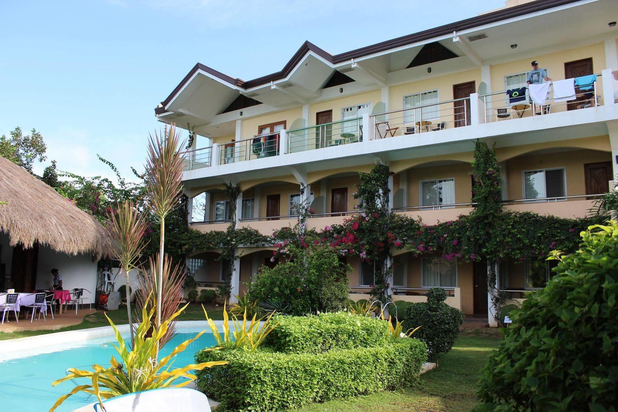 Vanilla Sky Dive Resort Bolod  Exterior photo